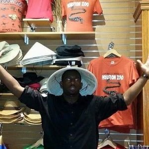 Meet your Posher, Davonne